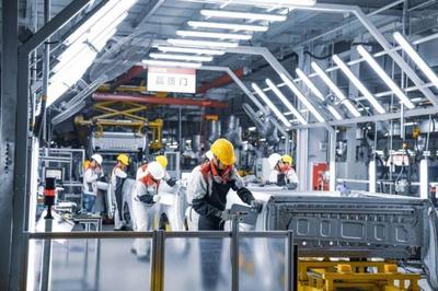 重慶工廠產(chǎn)能加速 長(zhǎng)城炮專列火速進(jìn)京