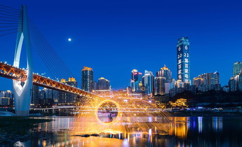 璀璨魔幻不夜天，立體山城冠中華——論重慶夜景之壯麗